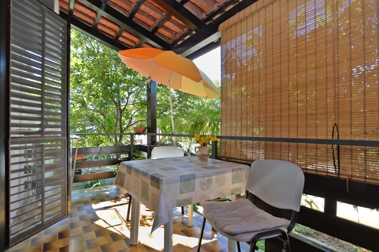 Rooms Veli Vrh 2208 Pula Exterior foto